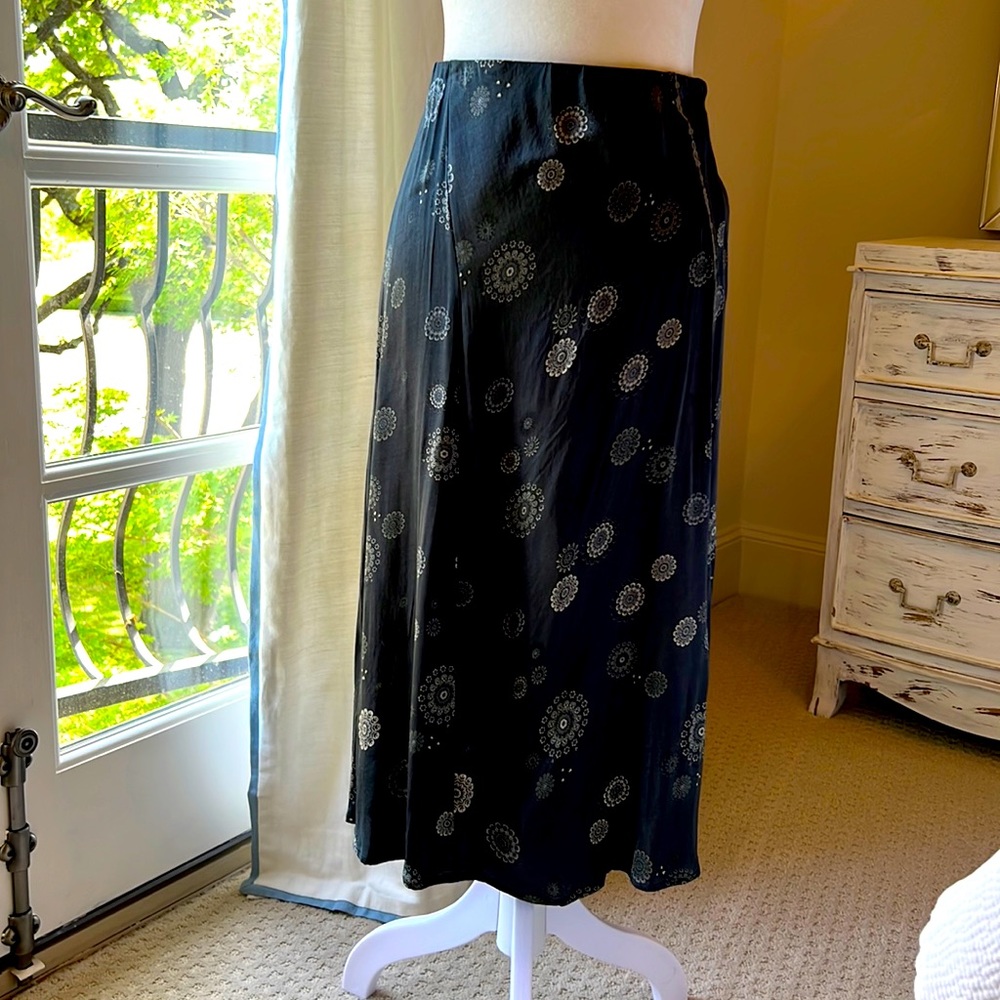 Odd Molly long skirt in grey. White detailing with embroidery down seams. Size M